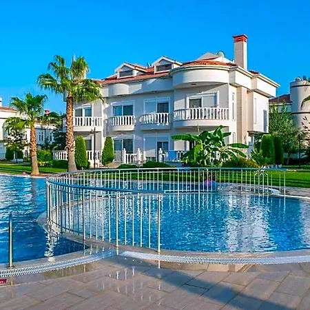 Hotel Bluehomes 5*
