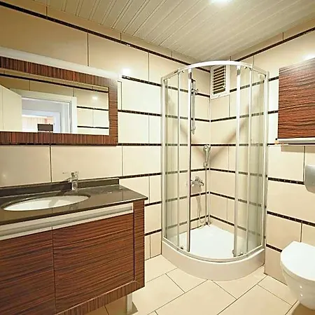 Hotel Bluehomes 5*
